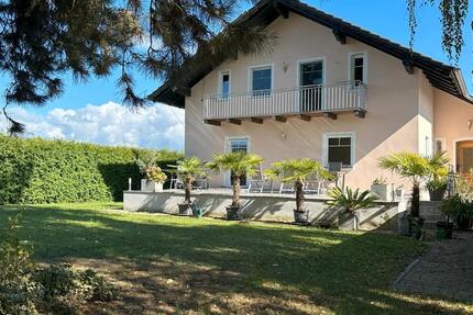 Haus Osterhofen - 6 Zimmer, 175 m&sup2;, 1.500&euro; | Angebot:26326552