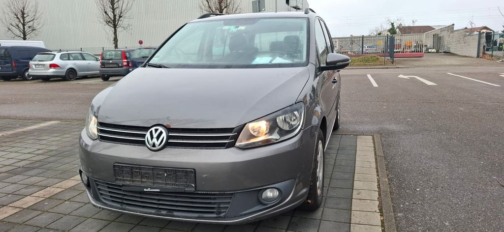 VW Touran 450.000 km 3.450 &euro; Freiburg 79115