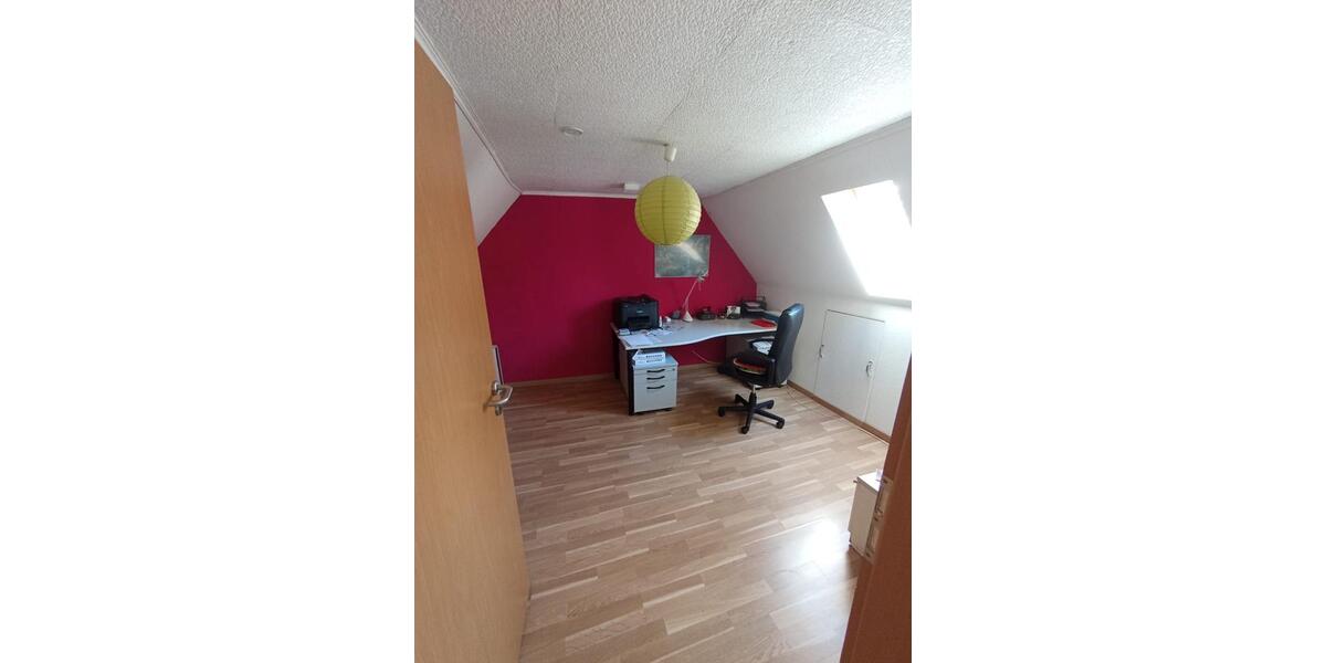 Einfamilienhaus Albersweiler - 6 Zimmer, 130 m&sup2;, 180.000&euro; | Angebot:26719775