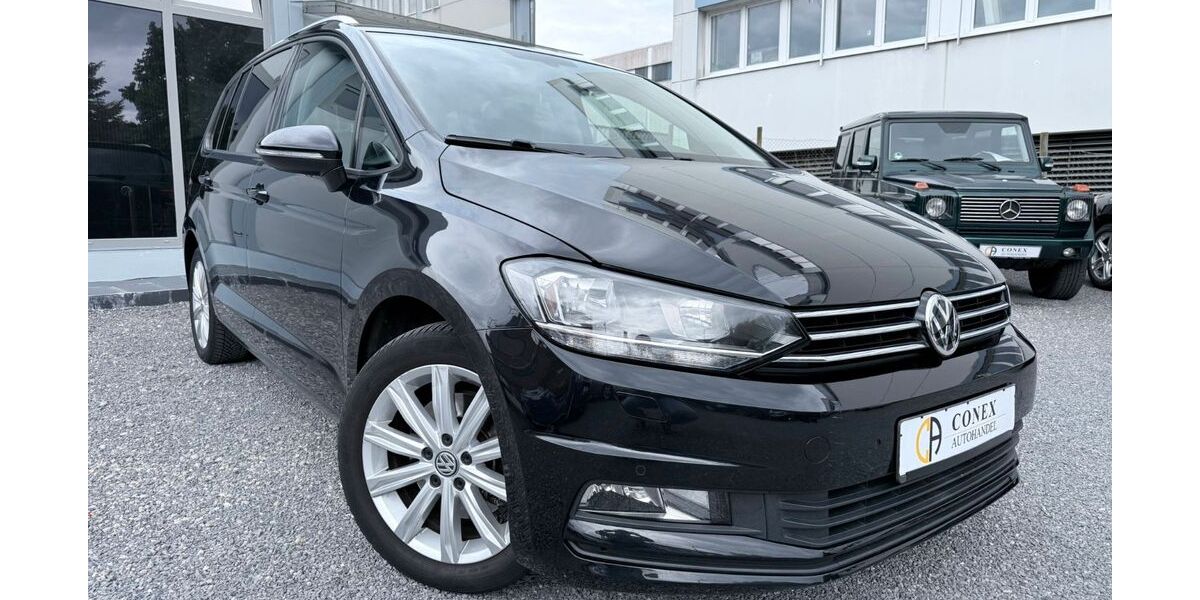 VW Touran 120.000 km 14.990 &euro; Korntal-Münchingen 70825