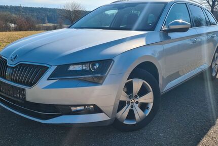 Skoda Superb 288.000 km 10.700 &euro; Spaichingen 78549