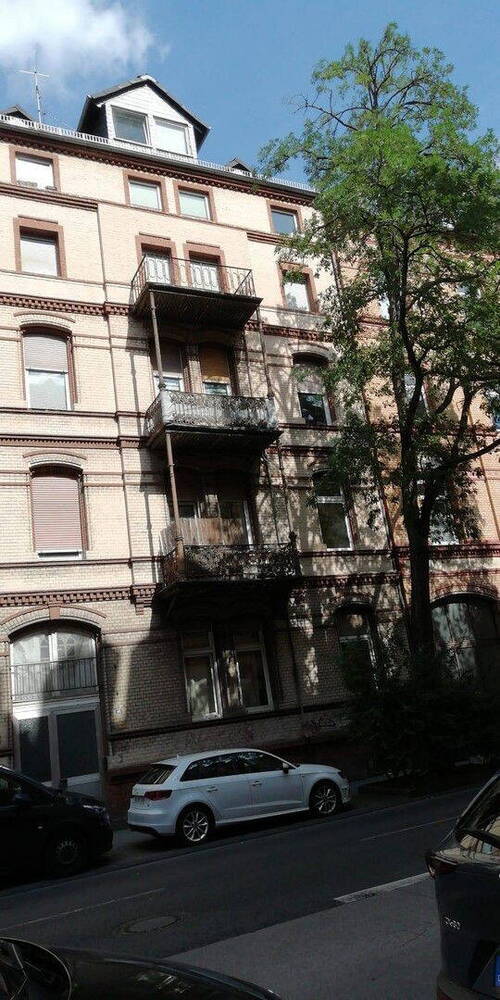 Freie 3-Zimmer-Wohnung mit Balkon in zentraler Lage! Provisionsfrei