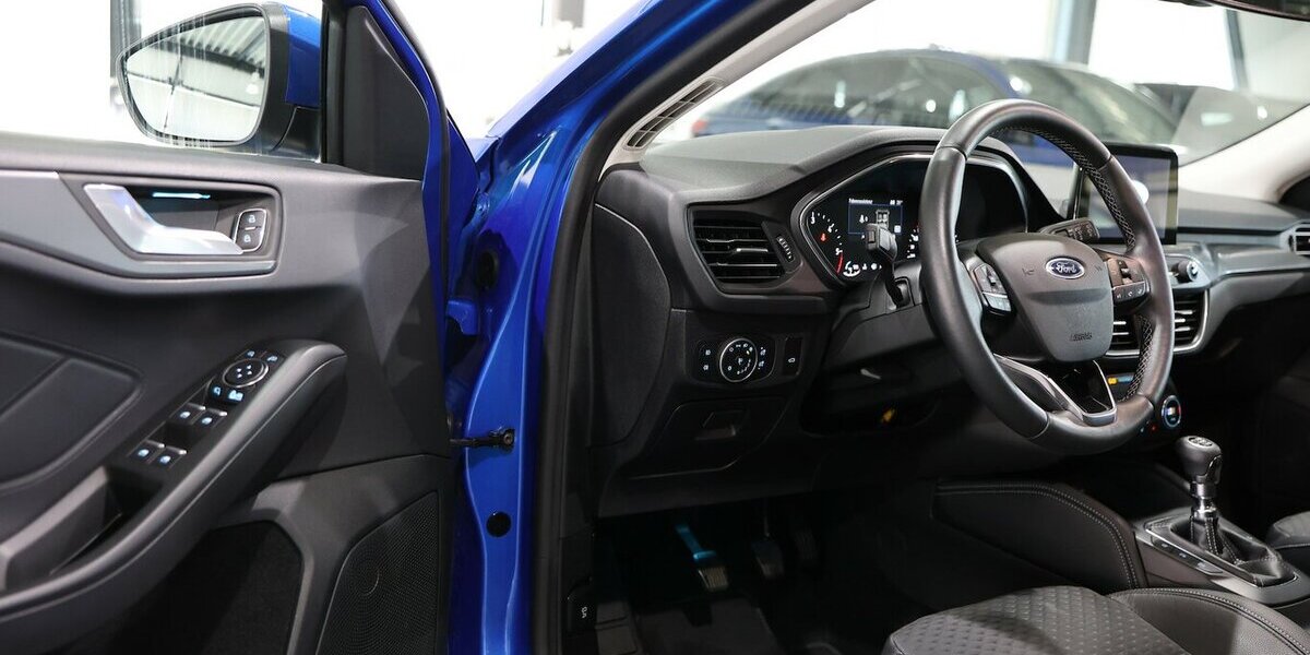 Ford Focus Tunier 2.0 EcoBlue TITANIUM 114.000 km 12.444 &euro; Hamm 59077