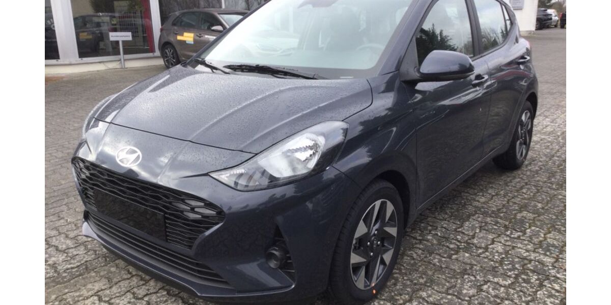 Hyundai i10 30 km 16.990 &euro; Wittstock 16909