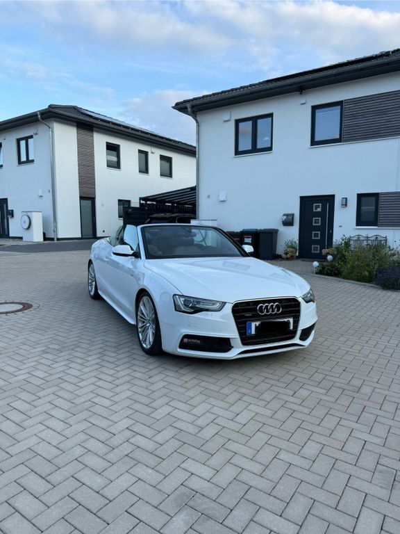 Audi A5 230.000 km 17.999 € Lübeck 23569
