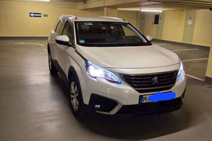 Peugeot 5008 180.000 km 14.400 € München 81396