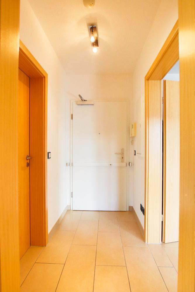 möblierte 2 ZKBB* 5.OG* Aufzug* el. Rolläden* EBK* TG* Westbalkon* Frankfurt-Am Rebstockpark