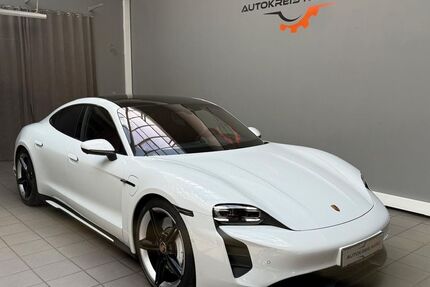 Porsche Taycan 25.000 km 73.999 &euro; Lübeck 23556