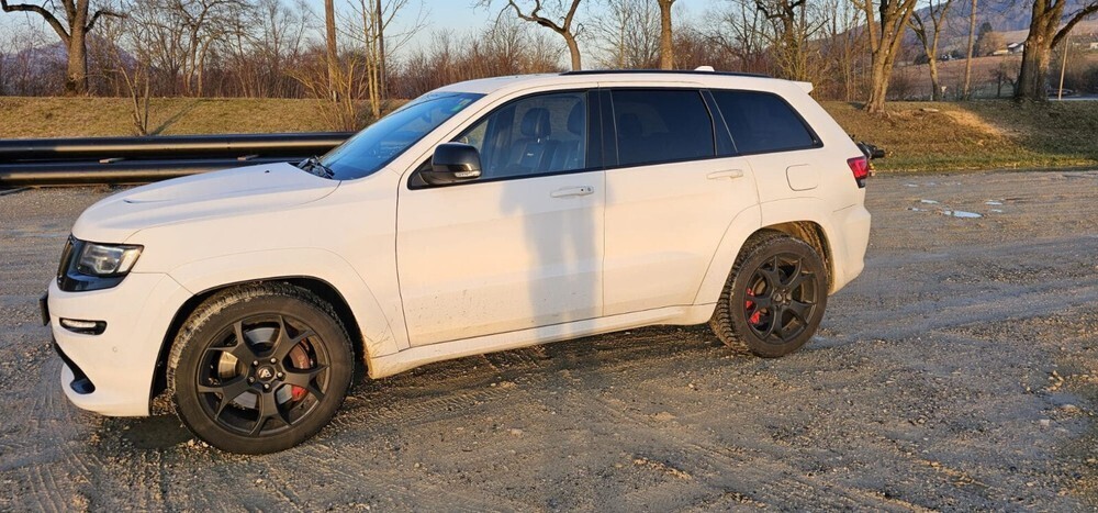 Grand Cherokee