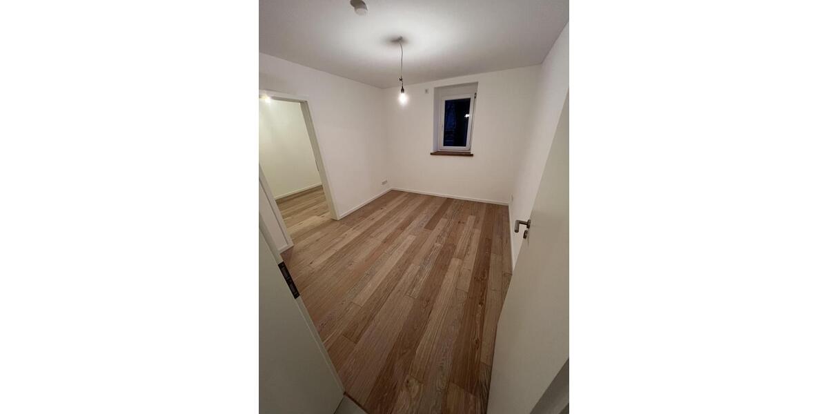 Erdgeschoßwohnung Ammerndorf - 4 Zimmer, 92 m&sup2;, 1.125&euro; | Angebot:25397845