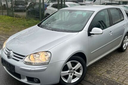 VW Golf 279.000 km 2.899 &euro; Gronau 48599