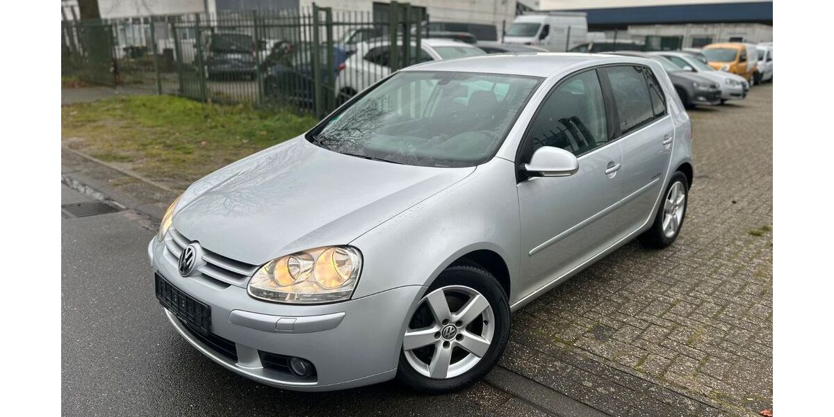 VW Golf 279.000 km 2.899 &euro; Gronau 48599