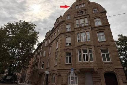 Extravagante 2,5-Zimmer-DG-Mietwohnung (5.+6 DG) in Stuttgart- Süd