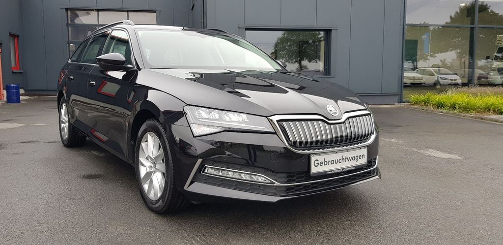 Skoda Superb 22.800 km 24.990 &euro; Salzkotten 33154