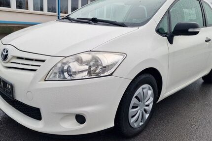 Toyota Auris 117.014 km 4.990 &euro; Soest 59494