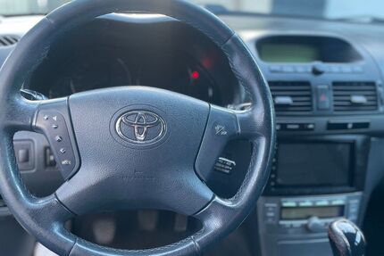 Toyota Avensis 354.189 km 1.800 &euro; Hagen 58095