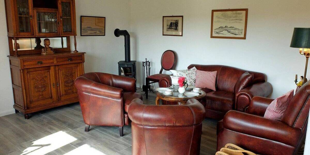 Einfamilienhaus Pellworm - 6 Zimmer, 130 m&sup2;, 999.000&euro; | Angebot:25996635