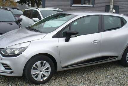 Renault Clio 48.071 km 10.500 &euro; Bad Waldsee/Michelwinnaden 88339