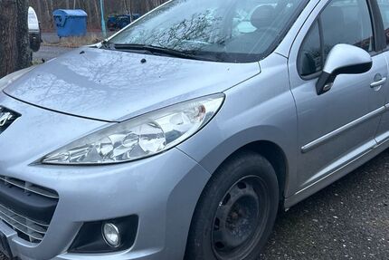 Peugeot 207 158.000 km 1.250 € zwickau 08064
