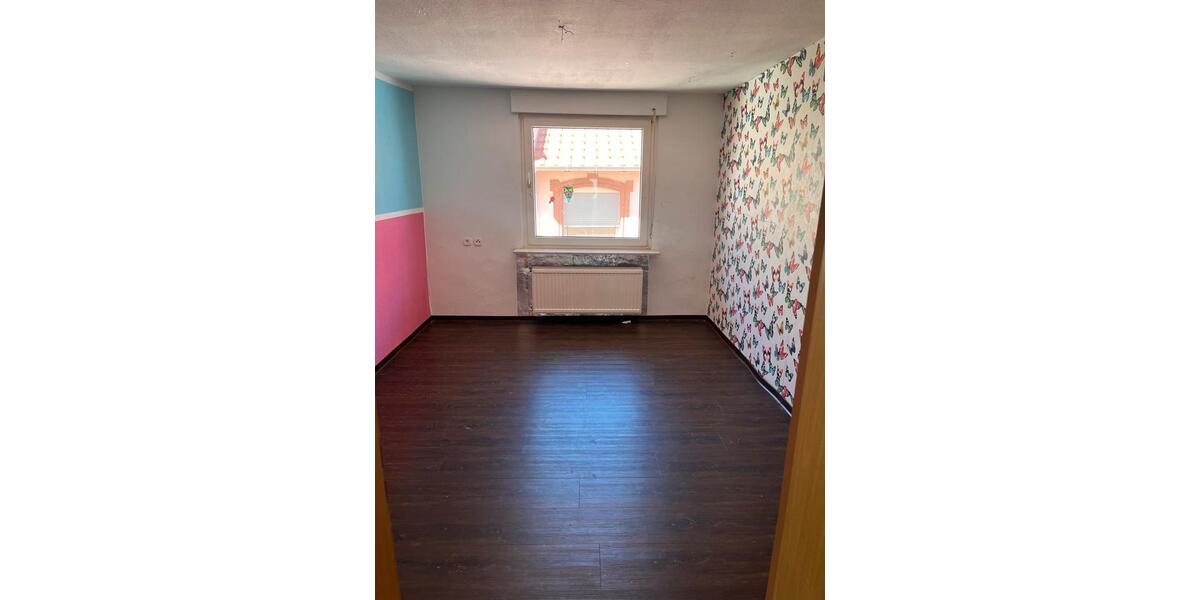 Einfamilienhaus Alzey - 7 Zimmer, 130 m&sup2;, 400.000&euro; | Angebot:26383511