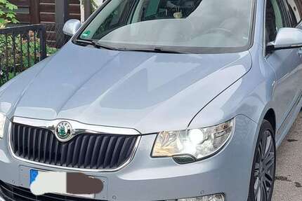 Skoda Superb 242.000 km 7.000 &euro; Freilassing 83395