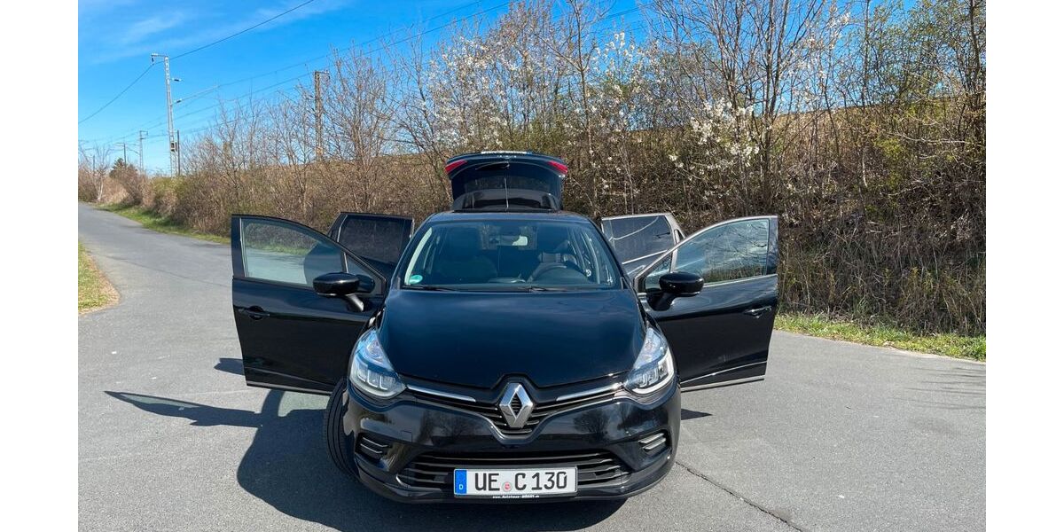 Renault Clio 83.000 km 11.999 &euro; Dresden 01156