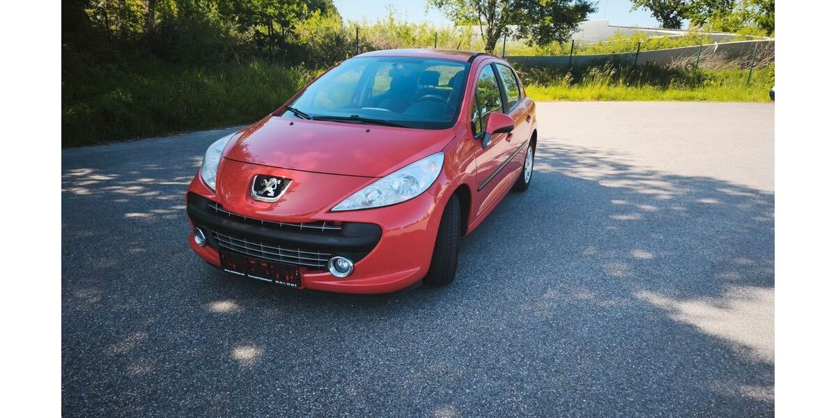Peugeot 207 207.000 km 1.600 &euro; Aurich 26607