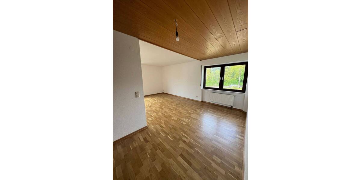 Etagenwohnung Bad Kissingen Garitz - 3 Zimmer, 105 m&sup2;, 850&euro; | Angebot:26788100