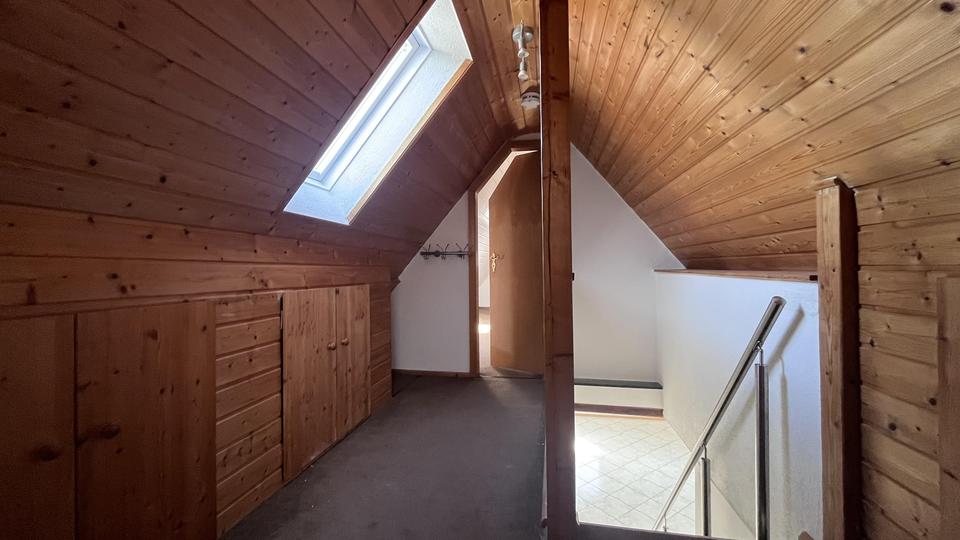 Maisonettenwohnung Albstadt - 6.5 Zimmer, 106 m&sup2;, 1.000&euro; | Angebot:26230201