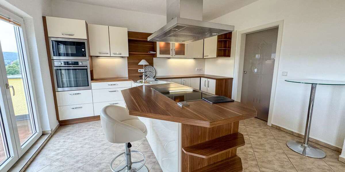 Etagenwohnung Aue-Bad Schlema Bad Schlema - 3 Zimmer, 117 m&sup2;, 870&euro; | Angebot:27122515