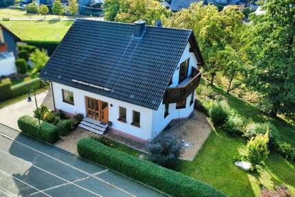 Haus Bad Lobenstein - 7 Zimmer, 146 m&sup2;, 290.000&euro; | Angebot:24336882
