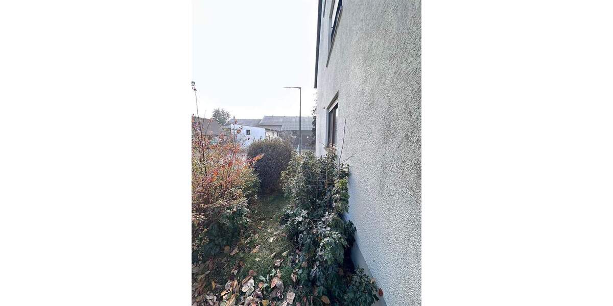 Mehrfamilienhaus, Wohnhaus Ippesheim Herrnberchtheim - 8 Zimmer, 189 m&sup2;, 285.000&euro; | Angebot:25772226