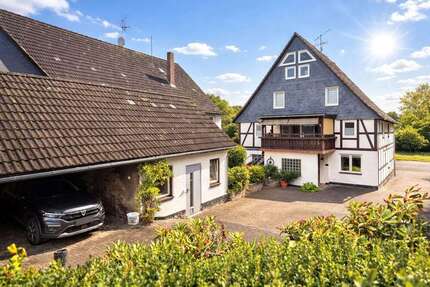 Haus Aerzen - 10 Zimmer, 330 m&sup2;, 235.000&euro; | Angebot:26327596