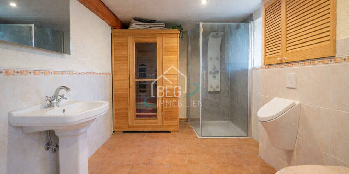 Mehrfamilienhaus, Wohnhaus Neuenstein / Neufels Neufels - 1 Zimmer, 306 m&sup2;, 399.000&euro; | Angebot:26242329