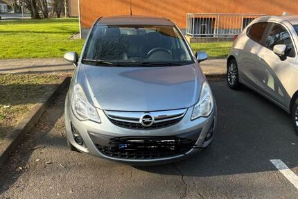 Opel Corsa 147.000 km 3.800 &euro; Paderborn 33102