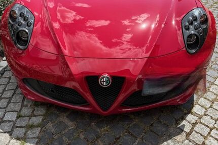 Alfa Romeo 4C 23.000 km 68.900 &euro; Bobenheim-Roxheim 67240