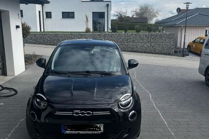 Fiat 500e 53.000 km 14.499 € Witzmannsberg 94104