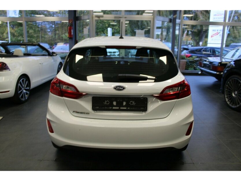 Ford Fiesta 1.1 - AHK - Klima - BT - 68.512 km 7.980 € Euskirchen 53881