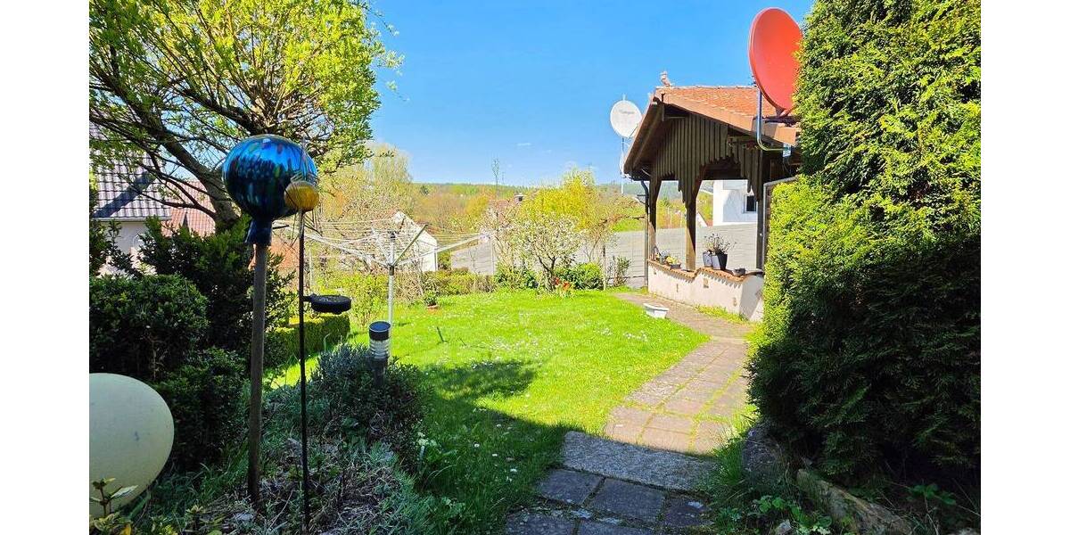Doppelhaushälfte Rödental Einberg - 4 Zimmer, 100 m&sup2;, 148.000&euro; | Angebot:26753550