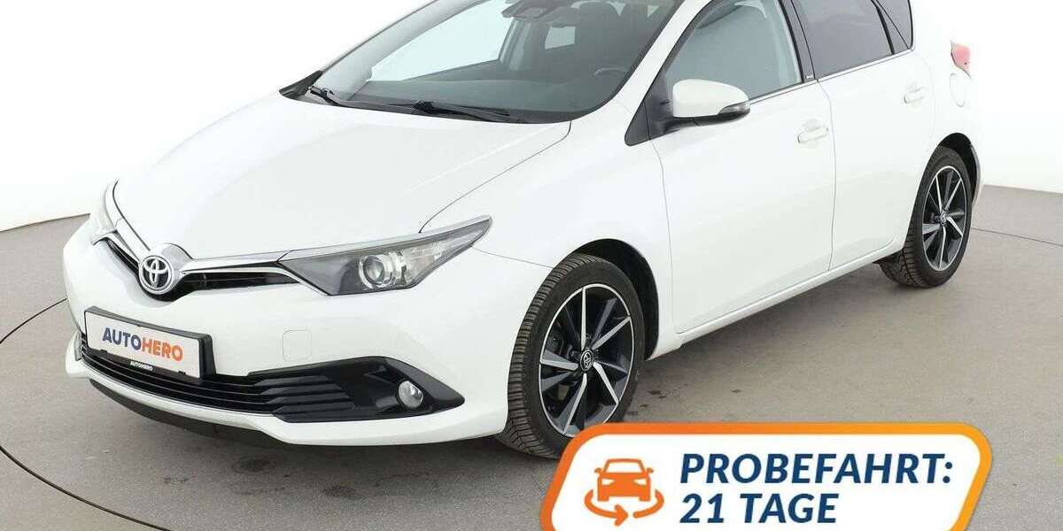 Toyota Auris 109.303 km 11.720 &euro; Neufahrn 85375