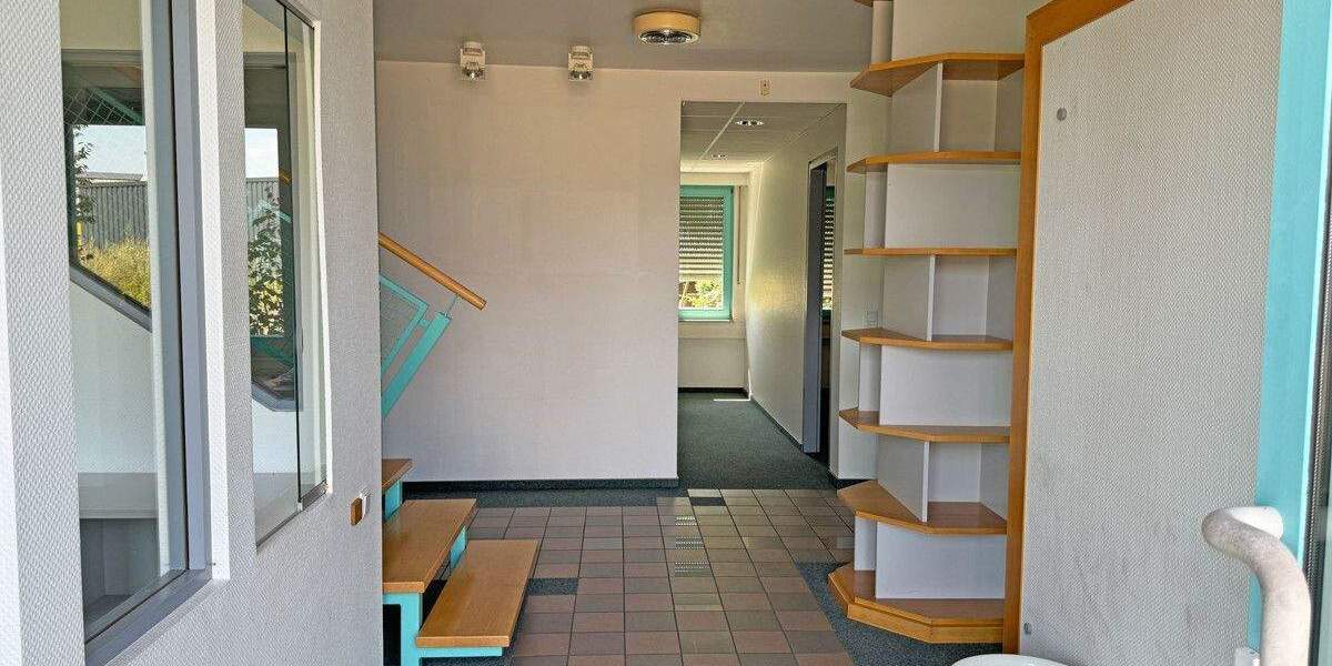 Gewerbeobjekt Voerde Holthausen - 7 Zimmer, 140 m&sup2;, 390.000&euro; | Angebot:25741548
