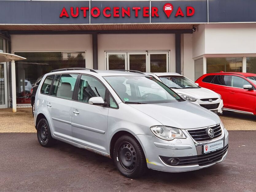 VW Touran 273.000 km 2.790 € Steinau an der Straße 36396