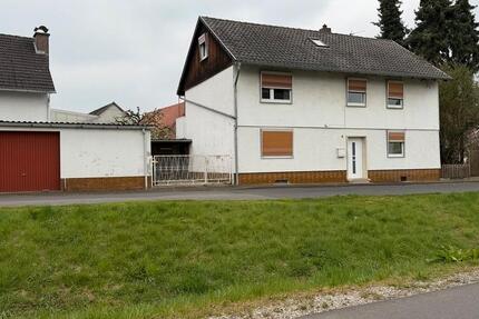 Haus Eschwege - 7 Zimmer, 160 m&sup2;, 84.000&euro; | Angebot:26132504