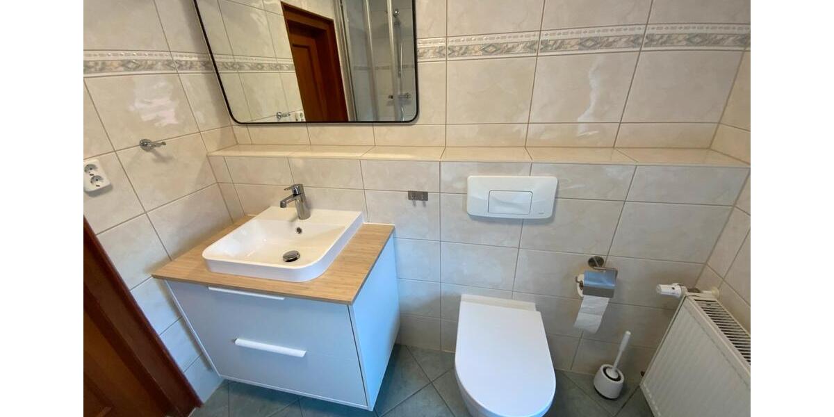 Dachgeschoßwohnung Zella-Mehlis Mehlis - 3 Zimmer, 75 m&sup2;, 550&euro; | Angebot:26041702