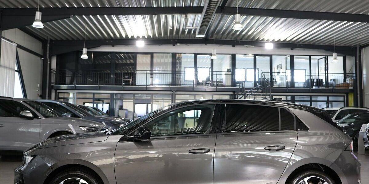 Opel Astra L 1.2 T LIMO TECH GS-SPORT DEUTSCH WIE NEU 4.000 km 23.991 &euro; Hamm 59077