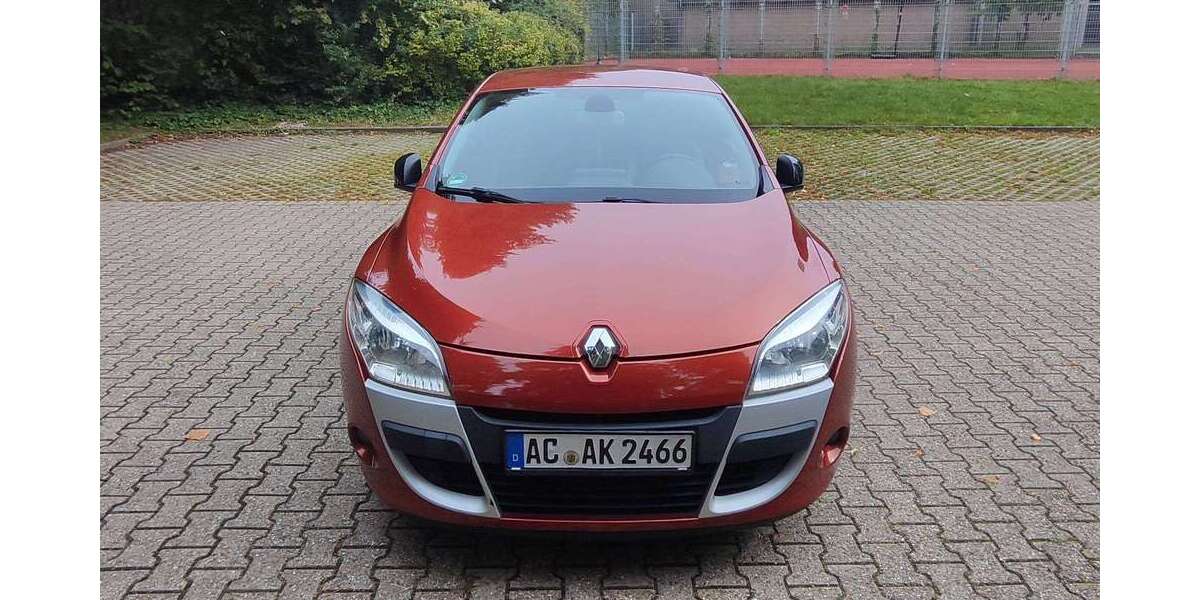 Renault Megane 98.643 km 4.999 &euro; Aachen 52080