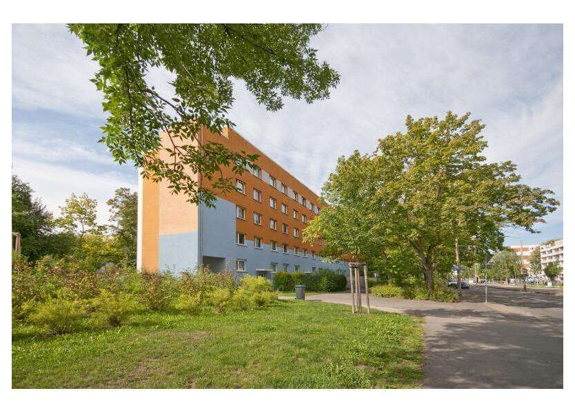 Wohnung zum Mieten in Halle (Saale) 233 € 34.67 m²