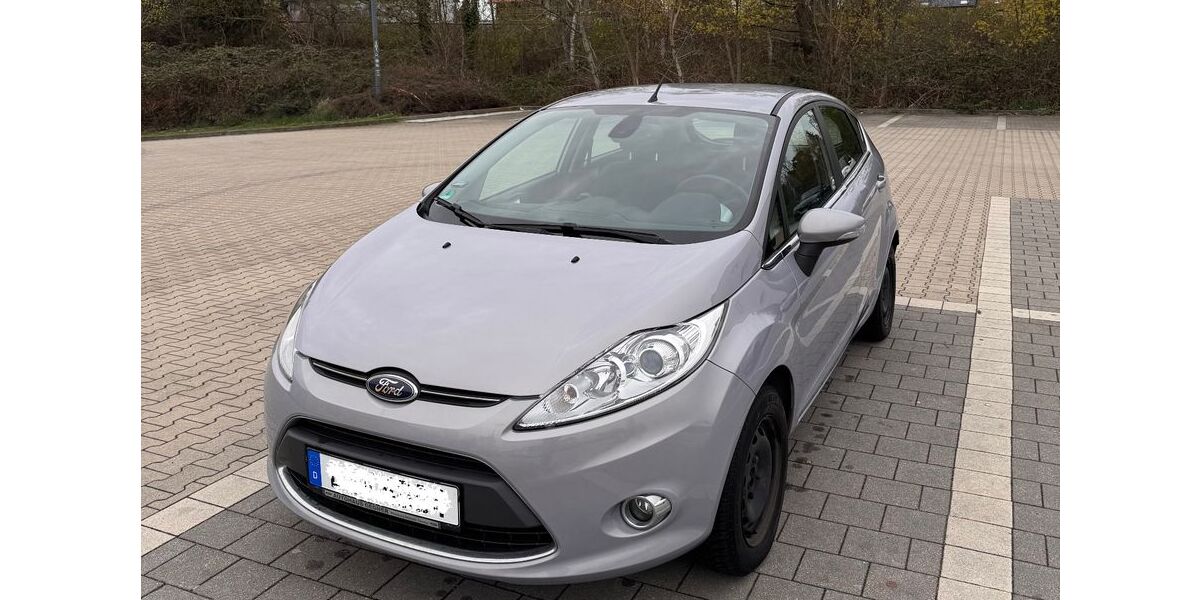 Ford Fiesta 128.000 km 3.900 &euro; Borsdorf 04451