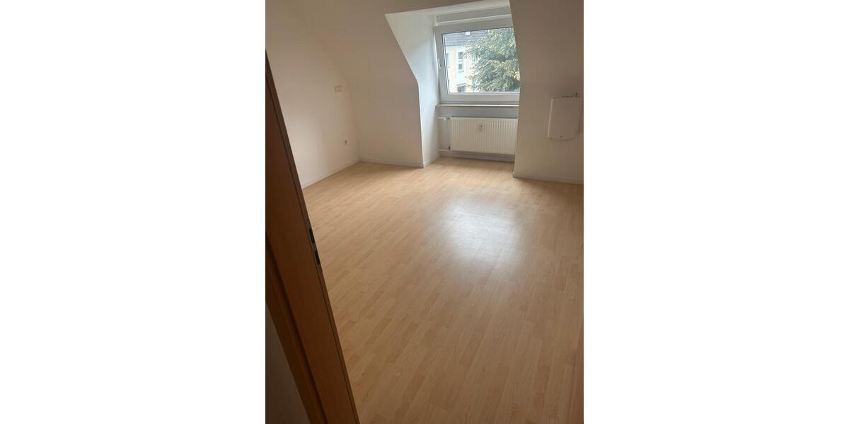 Dachgeschoßwohnung Unna Alte Heide - 3 Zimmer, 55 m&sup2;, 725&euro; | Angebot:27621080