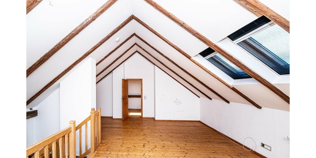 Wohnen, Vermieten oder Mehrgenerationenwohnen unter einem Dach mit zwei separaten Eingängen - Zweifamilienhaus Schönthal / Döfering Döfering | Angebot:26855935